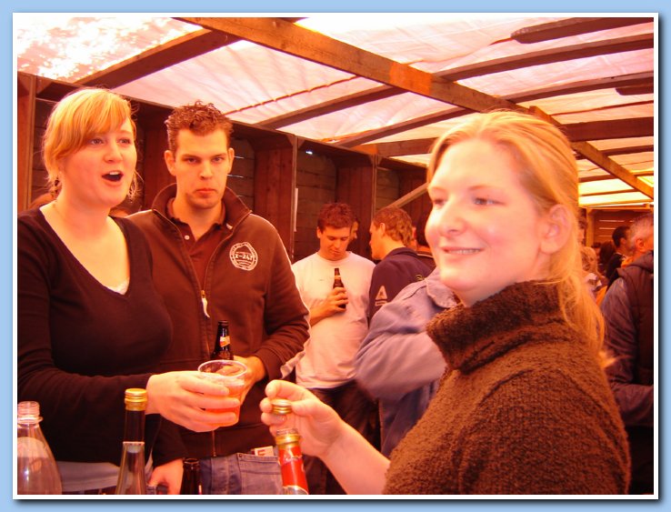 kermisborrel en tuin etc 022